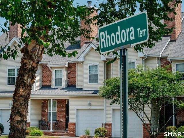 house with 2 bedroom, Windsor CT ES105516567