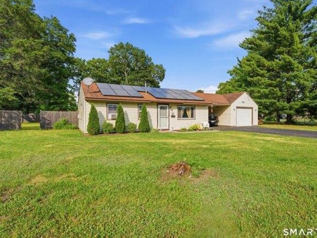 house with 2 bedroom, Windsor Locks CT ES105575186