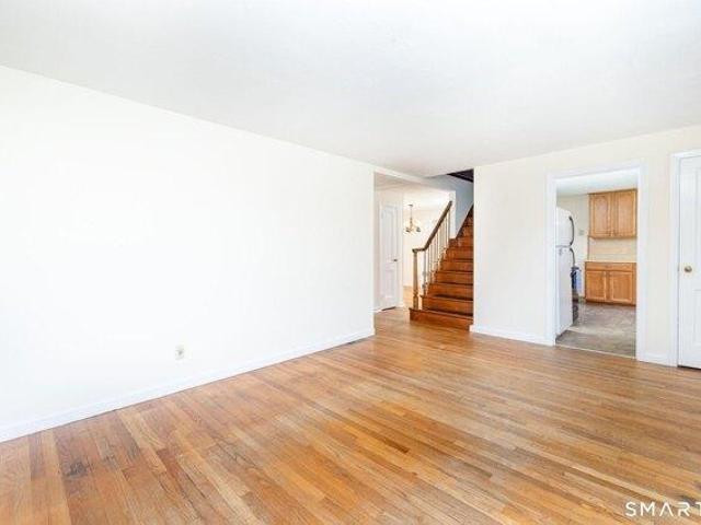 house with 2 bedroom, Windsor Locks CT ES105588748