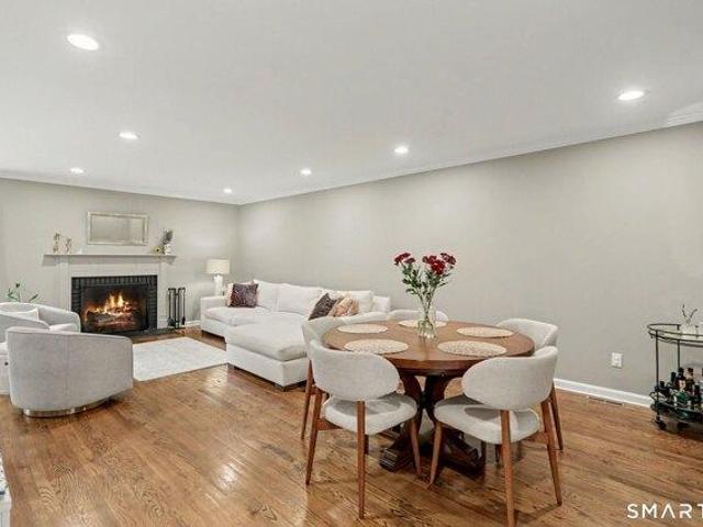 house with 2 bedroom, Wilton CT ES105552944