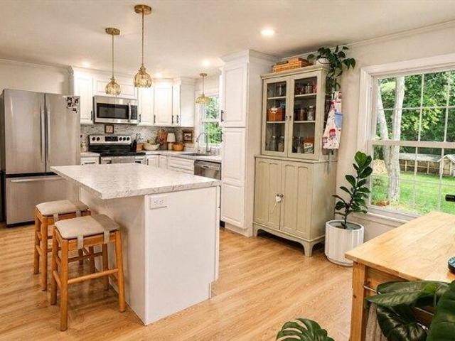 house with 2 bedroom, Wilbraham MA ES104542517