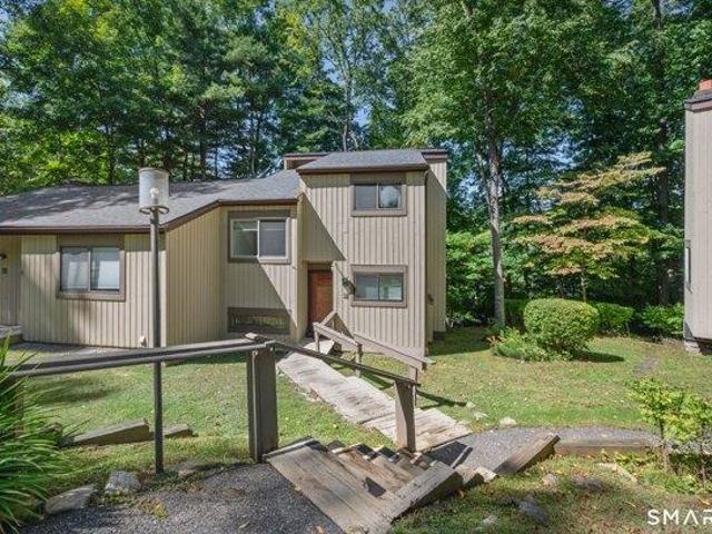 house with 2 bedroom, Woodbury CT ES105590738