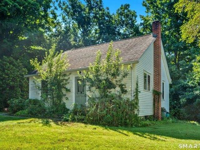 house with 2 bedroom, Woodbury CT ES105516703