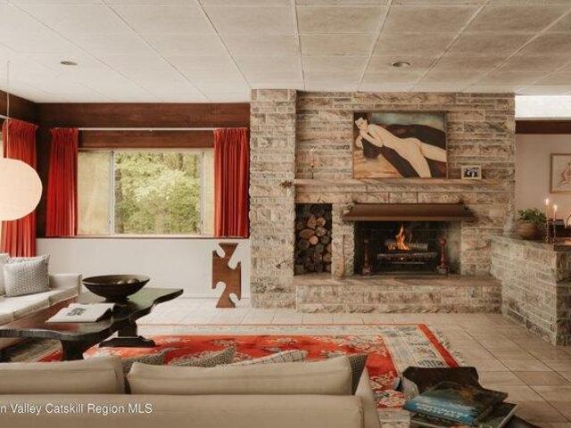 house with 2 bedroom, Woodstock NY ES105289193