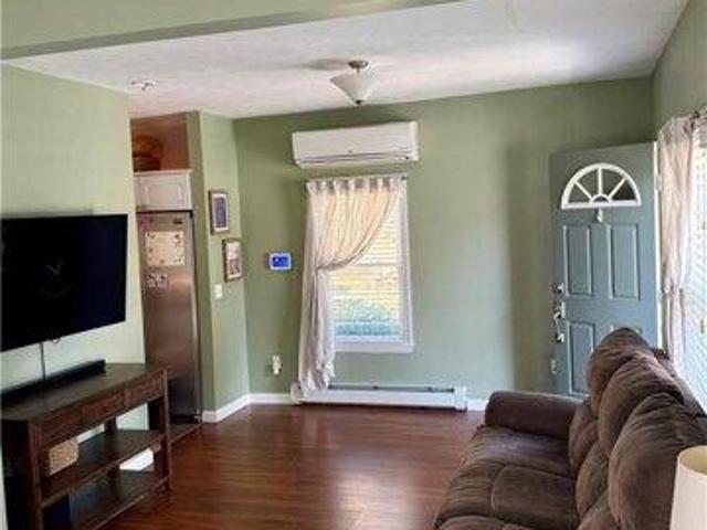 house with 2 bedroom, Woonsocket RI ES105633964