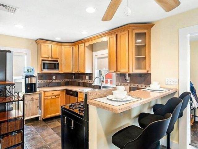 house with 2 bedroom, Woburn MA ES105511317