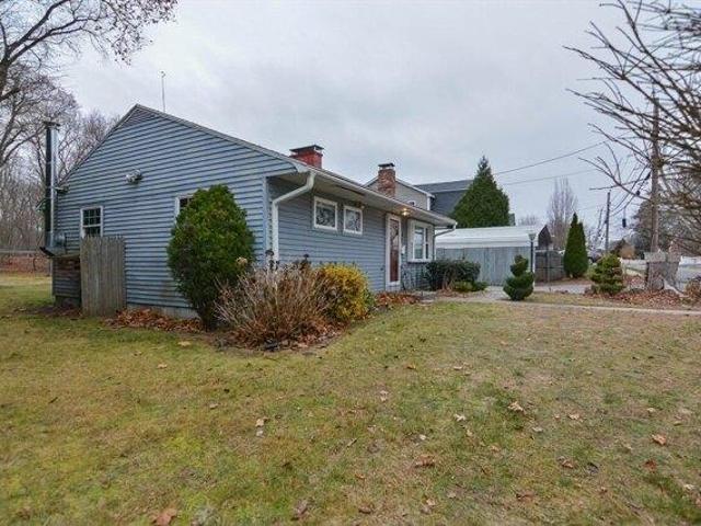 house with 2 bedroom, Woburn MA ES105367970