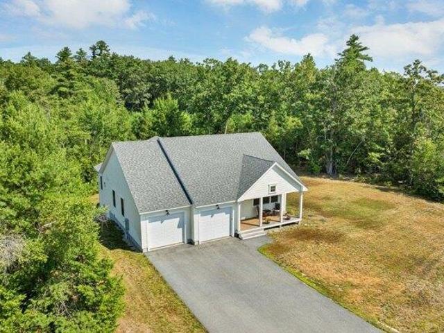 house with 2 bedroom, Wolfeboro NH ES105651825