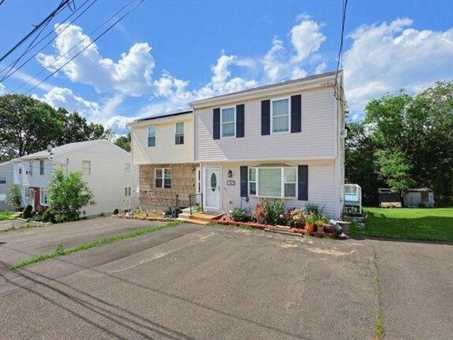 house with 2 bedroom, Worcester MA ES104442143