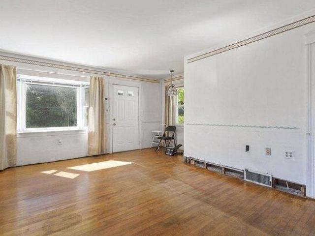 house with 2 bedroom, Worcester MA ES104444648