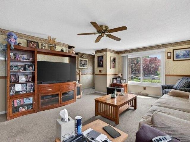 house with 2 bedroom, Worcester MA ES104515011