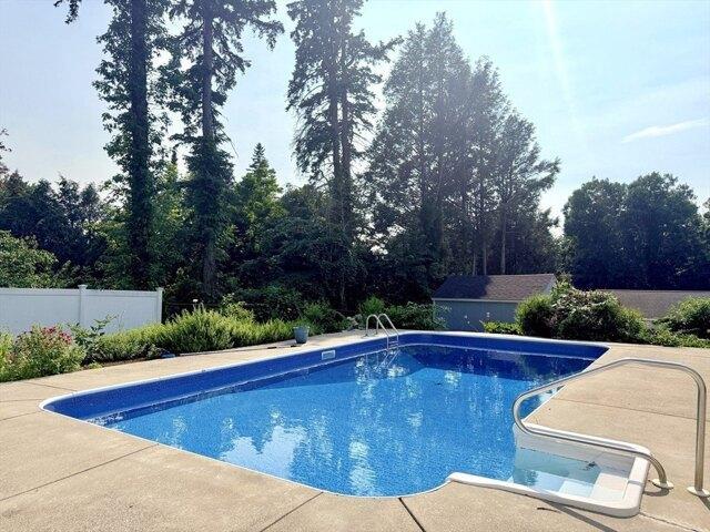 house with 2 bedroom, Worcester MA ES104569762