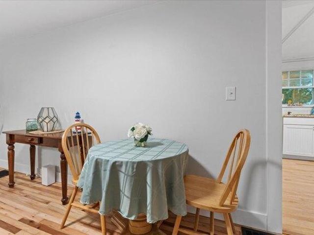 house with 2 bedroom, Wrentham MA ES105577812