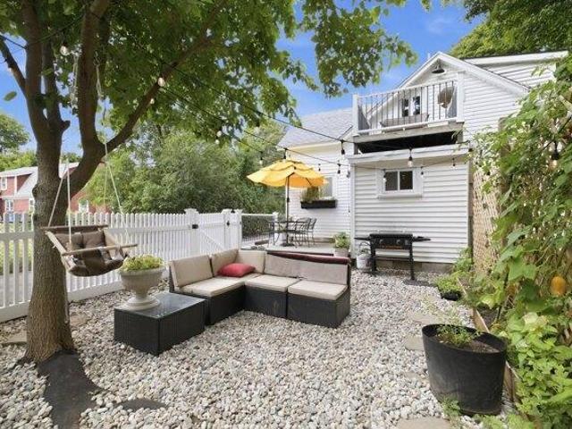 house with 2 bedroom, Wrentham MA ES105514418