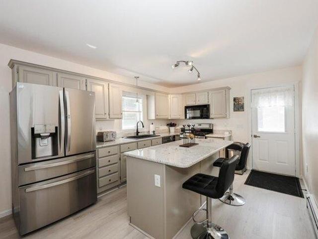 house with 2 bedroom, Alton NH ES105418843