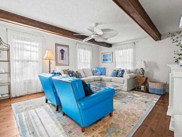 house with 2 bedroom, Amesbury MA ES105532925