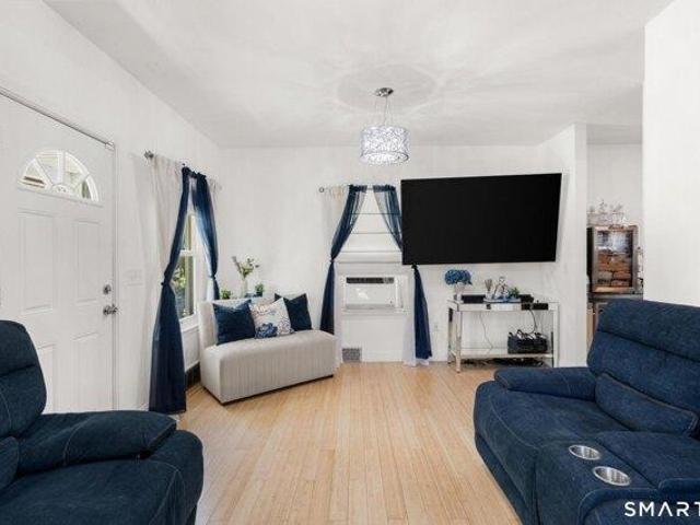 house with 2 bedroom, Ansonia CT ES105798447