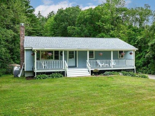 house with 2 bedroom, Atkinson NH ES104351811