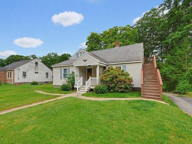 house with 2 bedroom, Auburn MA ES104567479