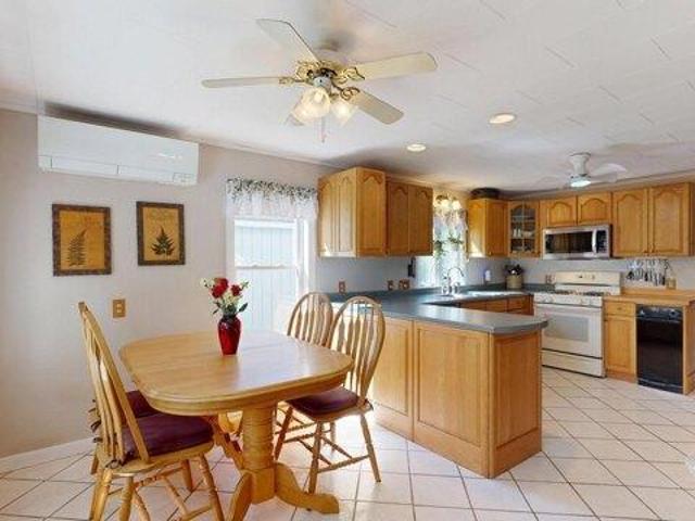 house with 2 bedroom, Auburn ME ES105709817