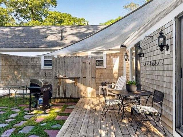 house with 2 bedroom, Barnstable MA ES106052441
