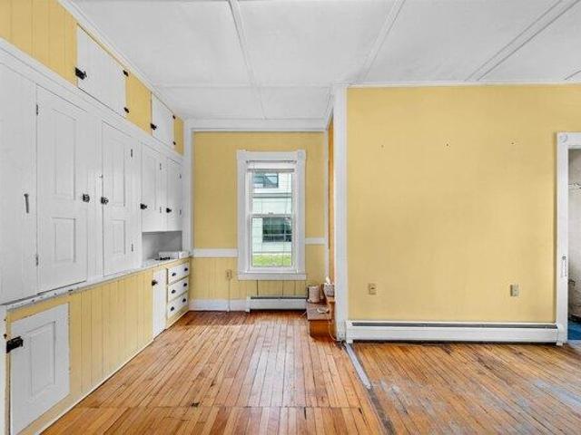 house with 2 bedroom, Barre VT ES105438209