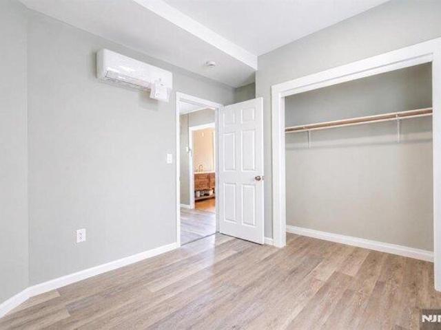 house with 2 bedroom, Belleville NJ ES105577110
