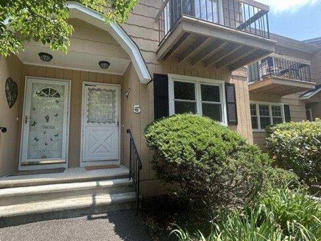 house with 2 bedroom, Bethel CT ES105427517