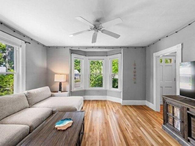house with 2 bedroom, Beverly MA DS104407350