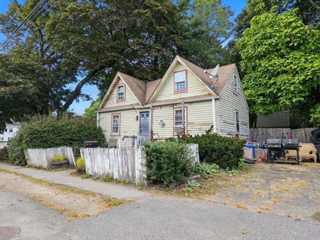 house with 2 bedroom, Beverly MA DS103852276