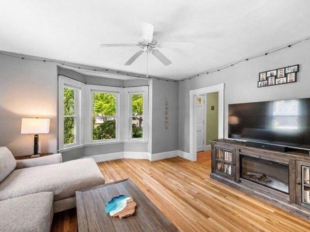 house with 2 bedroom, Beverly MA ES104407350