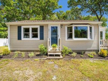 house with 2 bedroom, Bourne MA ES103499275