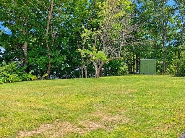 house with 2 bedroom, Blue Hill ME ES105792052