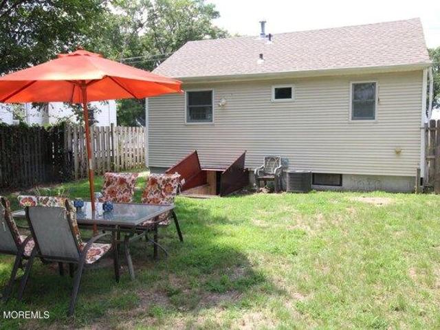 house with 2 bedroom, Brick NJ ES105319014