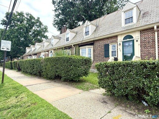 house with 2 bedroom, Bridgeport CT ES105612126