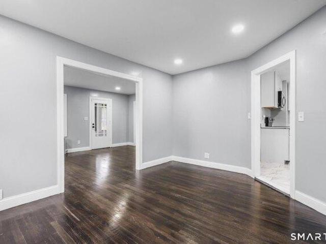 house with 2 bedroom, Bristol CT ES105575500