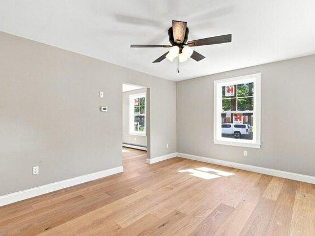 house with 2 bedroom, Brunswick ME ES105629817