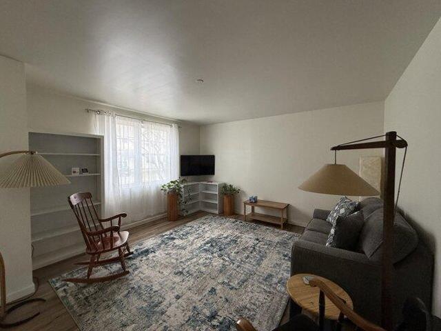 house with 2 bedroom, Brunswick ME ES105696708