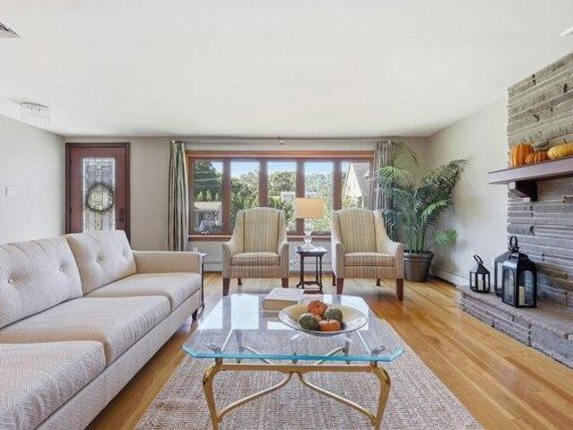 house with 2 bedroom, Burlington MA ES105559628
