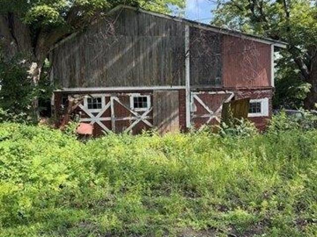 house with 2 bedroom, Chester MA ES105352199