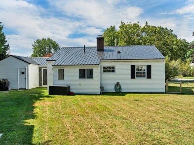 house with 2 bedroom, Concord NH ES105422895