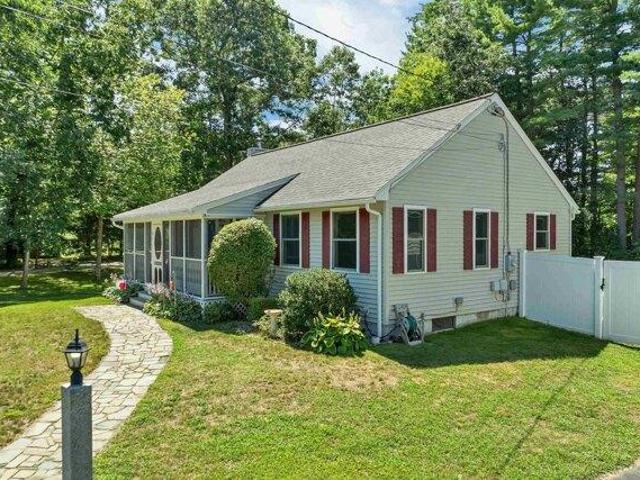 house with 2 bedroom, Concord NH ES105423215