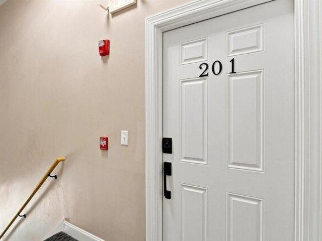 house with 2 bedroom, Concord NH ES105495836