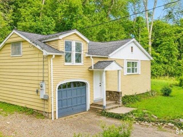 house with 2 bedroom, Coventry CT ES105614758