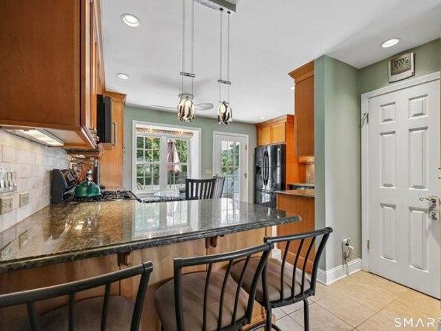 house with 2 bedroom, Clinton CT ES105659615