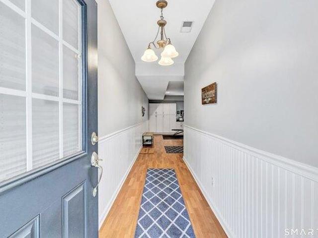 house with 2 bedroom, Danbury CT ES105557989