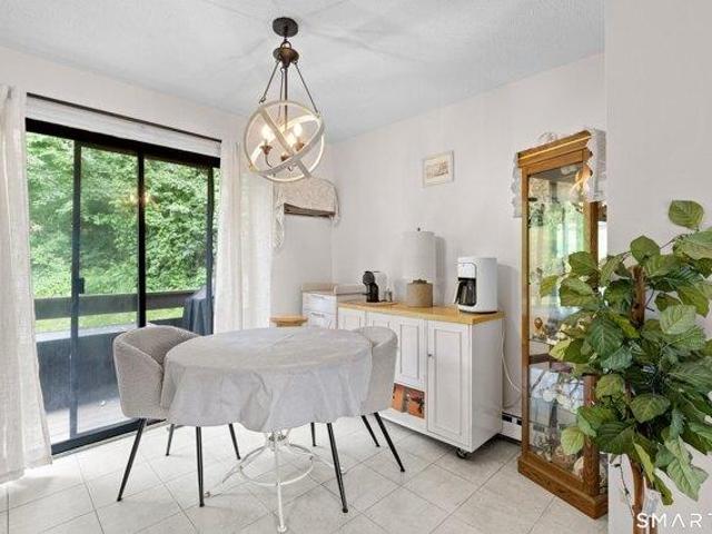 house with 2 bedroom, Danbury CT ES105575391