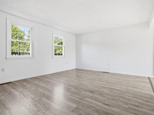 house with 2 bedroom, Derry NH ES105418954