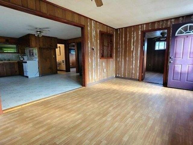 house with 2 bedroom, Douglas MA ES105331306