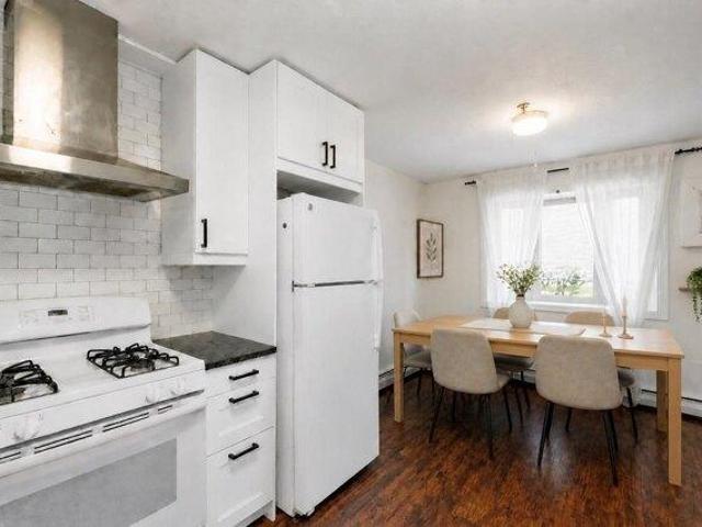 house with 2 bedroom, Dover NH ES105587739